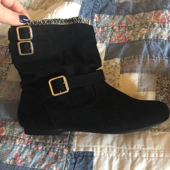 Black Slouch Boots - Picture 1 of 4